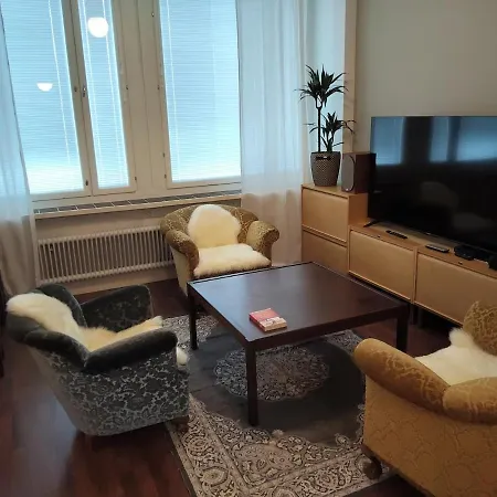 Brahe Suite, Free Parking Garage *