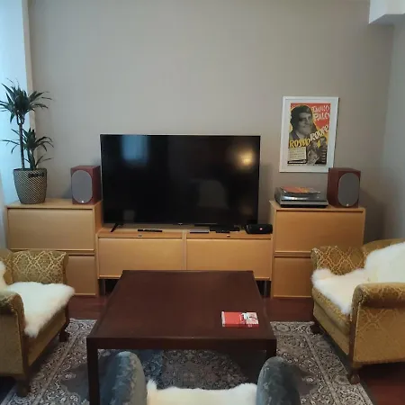 Brahe Suite, Free Parking Garage شقة