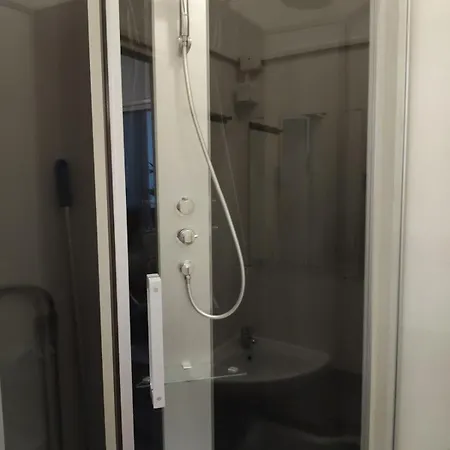 Brahe Suite, Free Parking Garage *